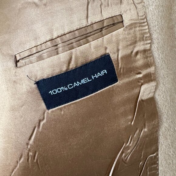 Men's Bill Blass Camel Hair Blazer - Picture 4 of 8